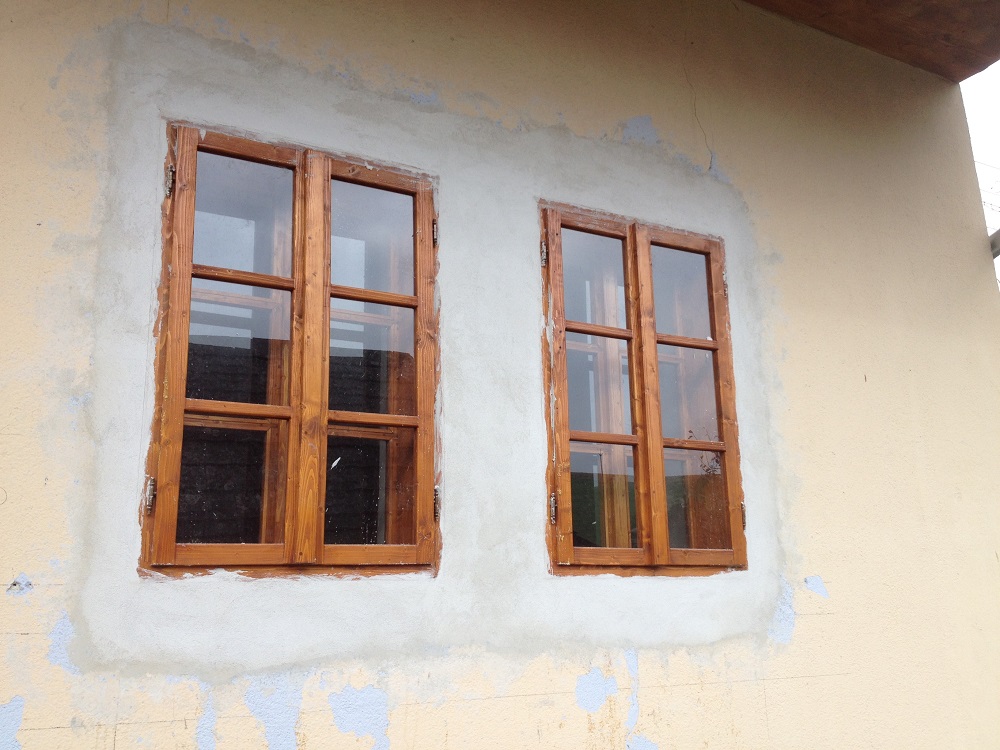 Drevené okná na chalupu - Okná a dvere